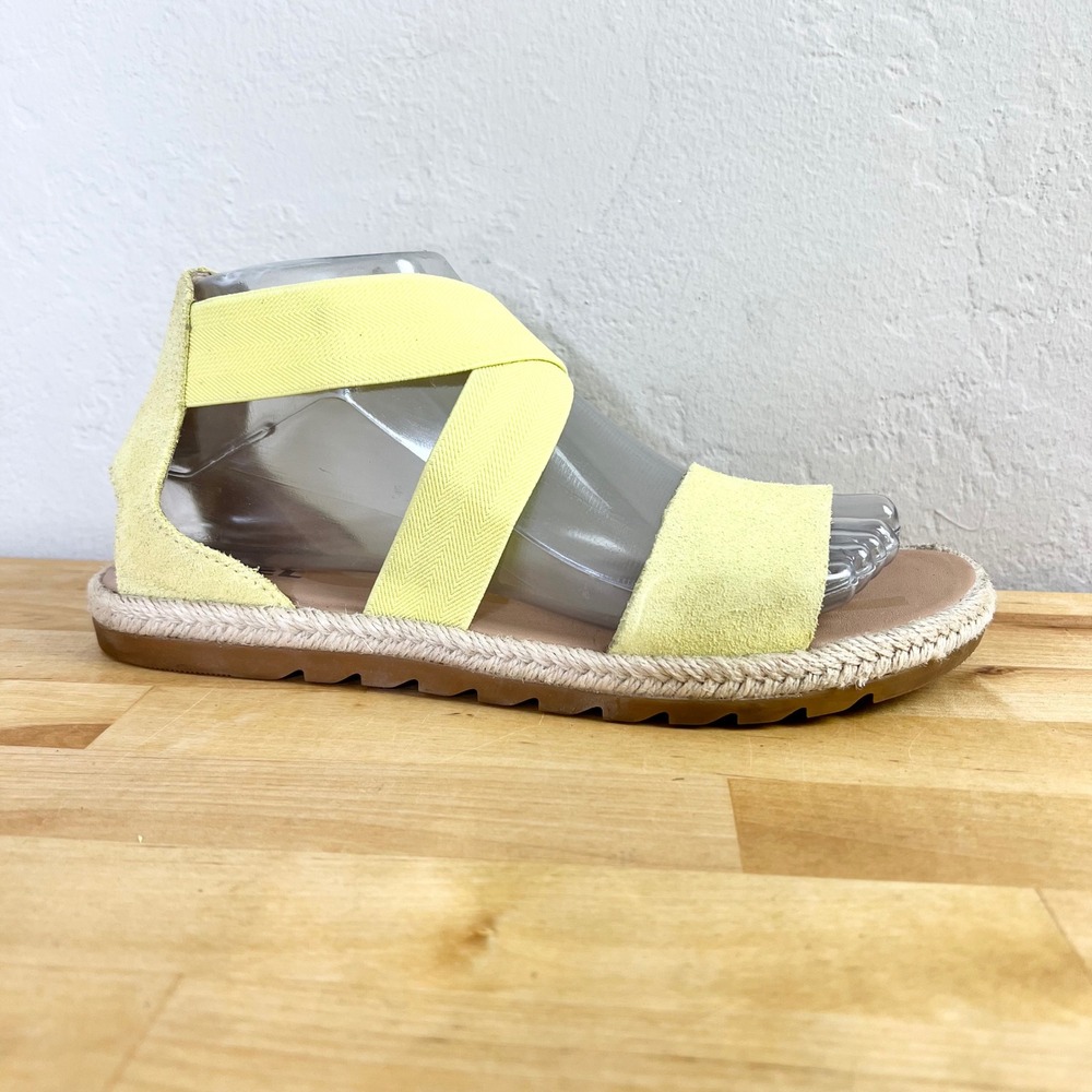 Sorel Sandals Ella II Size 8.5 Yellow Suede Elastic Straps Espadrille Pull On‎